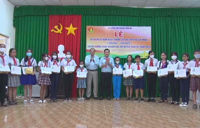 Trần Đề kỷ niệm 82 Ngày thành lập Đội TNTP Hồ Chí Minh 